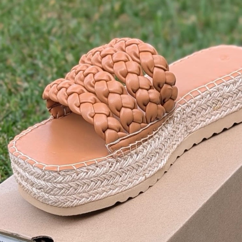 Stylish Tan Braided Platform Sandals